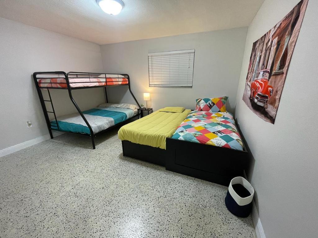 شقة Sleeps 8, Havana Nights In ميامي المظهر الخارجي الصورة