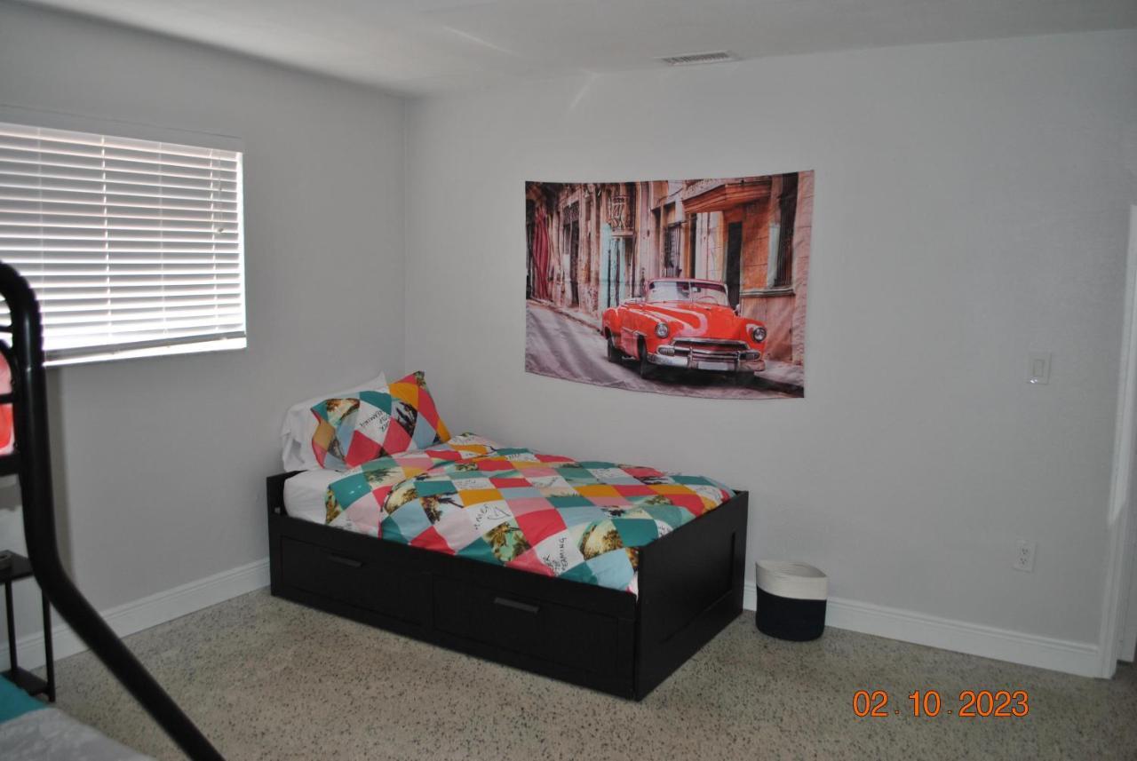 شقة Sleeps 8, Havana Nights In ميامي المظهر الخارجي الصورة